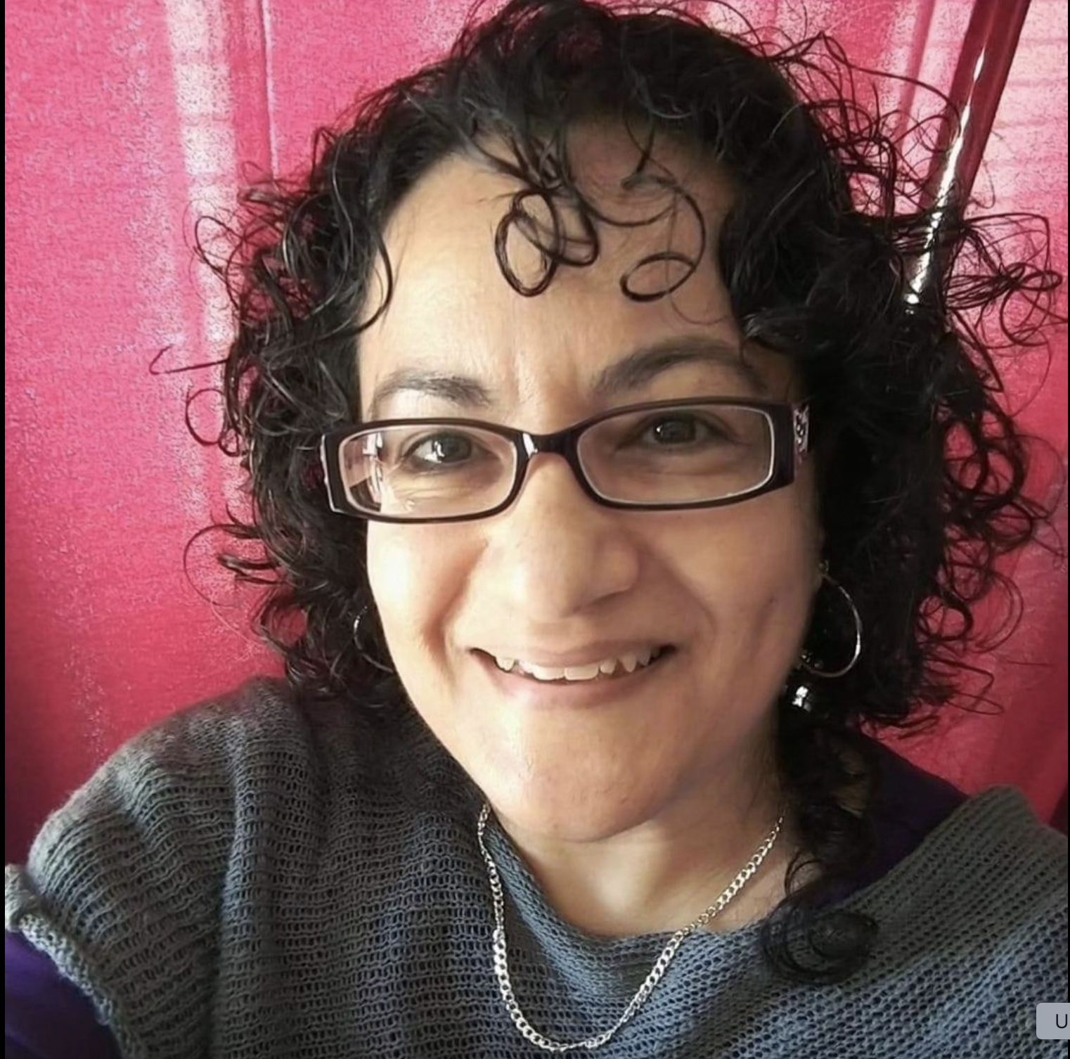 Dina Blas, Healing and Confidence Coach, helping women 45+ rebuild self-worth, heal from toxic relationships, and step into their next chapter with courage.